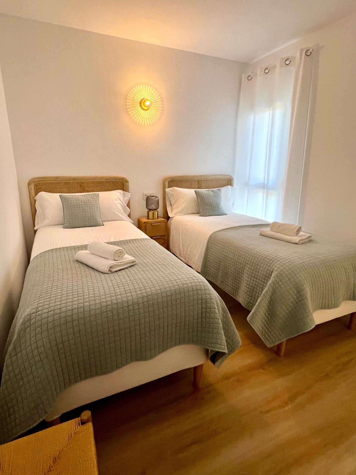 Elena Playa Sol Apartment Alcudia  Bagian luar foto