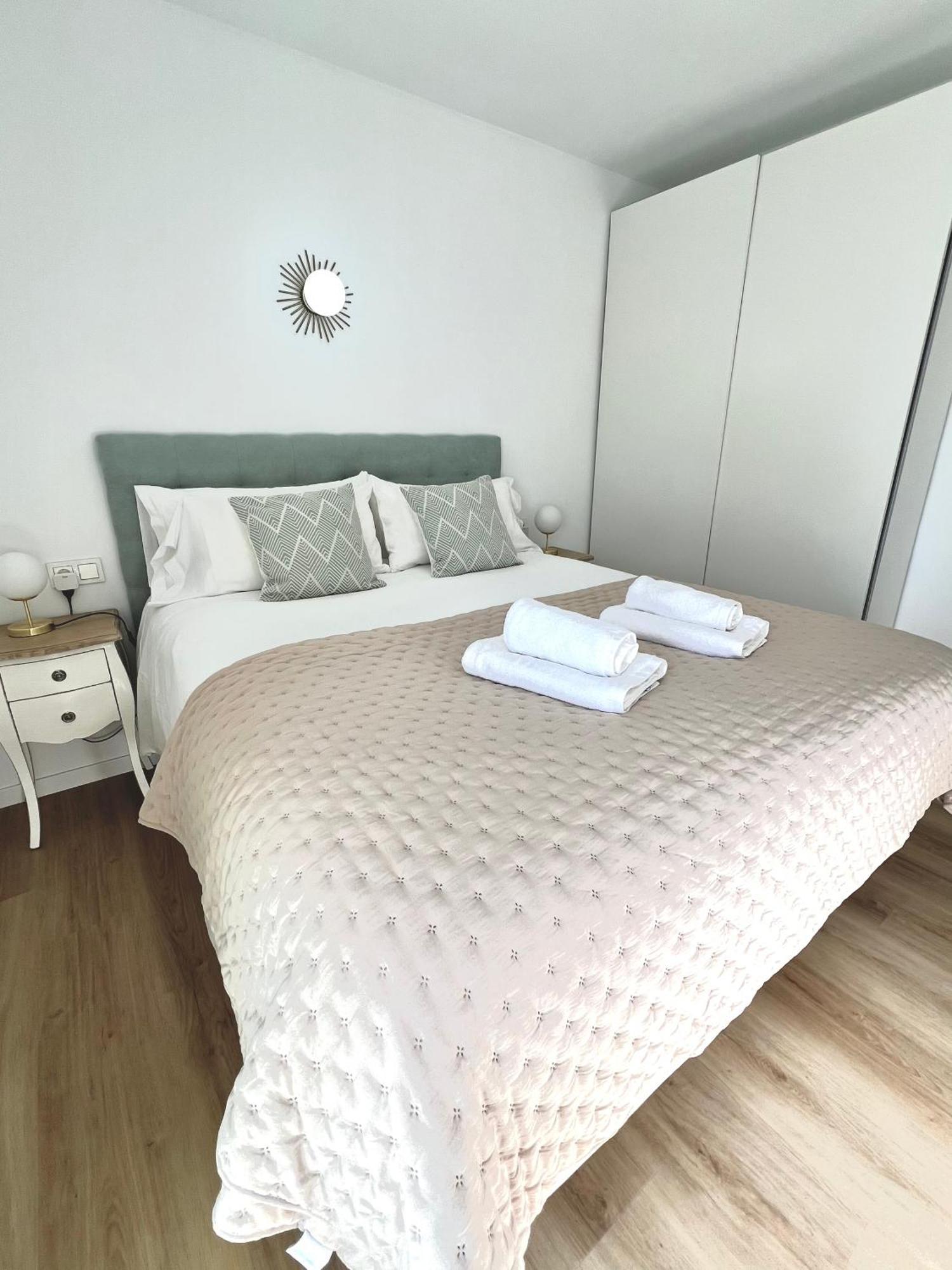 Elena Playa Sol Apartment Alcudia  Bagian luar foto