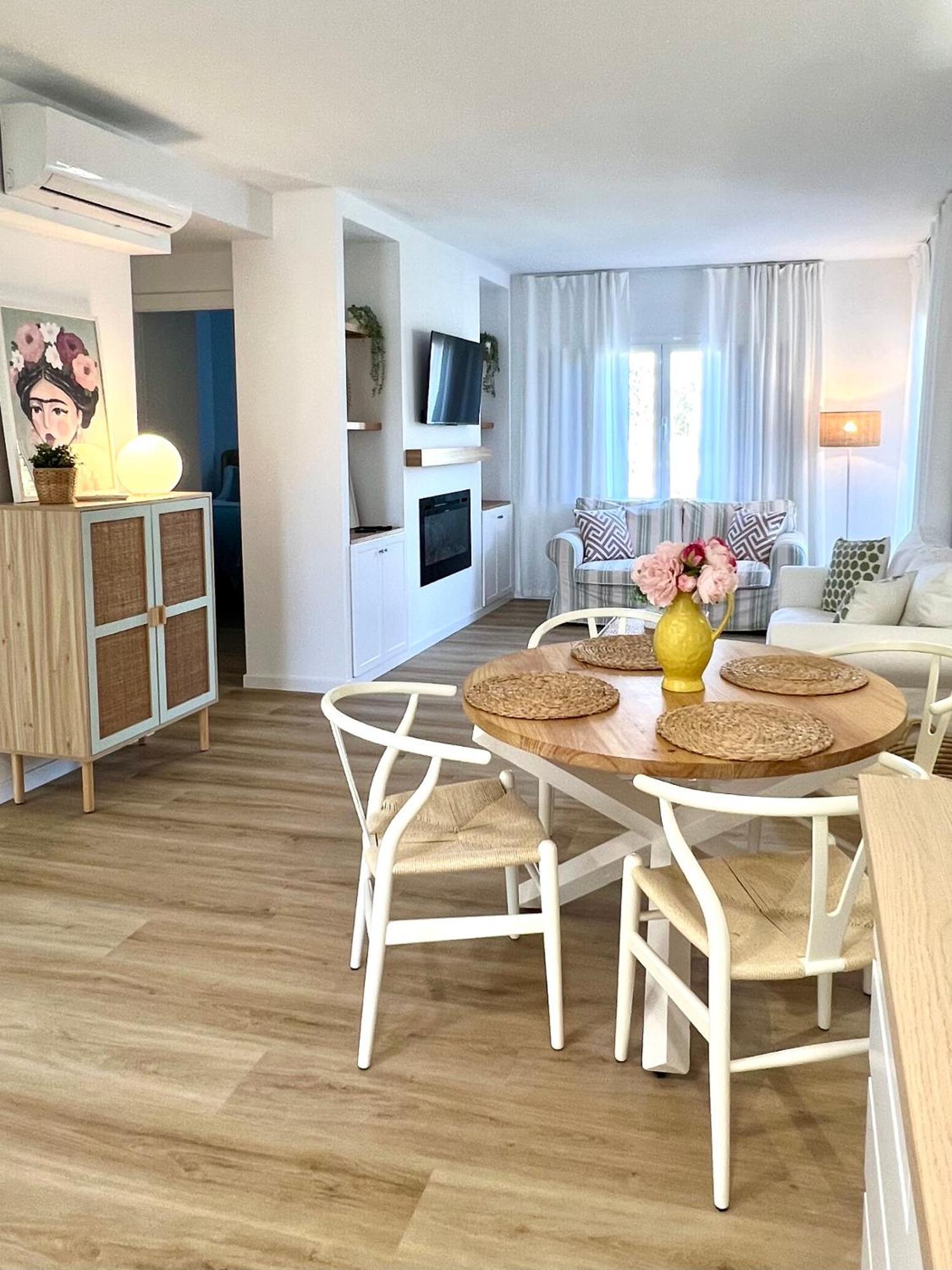 Elena Playa Sol Apartment Alcudia  Bagian luar foto